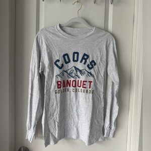Urban Outfitters Gray Long Sleeve Shirt with Coors Banquet Graphic